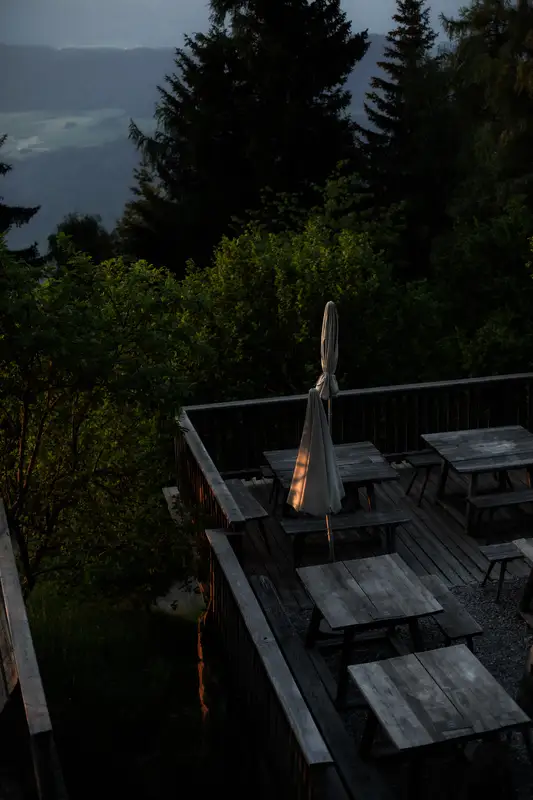 Briol — catching the last rays of sun