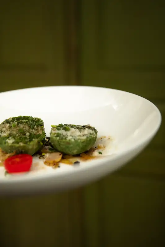 Briol — served with care.